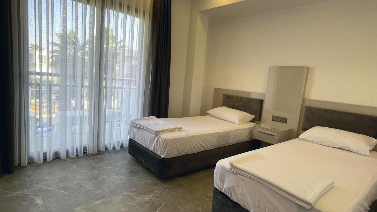 Orion Hotel Бітез Екстер'єр фото