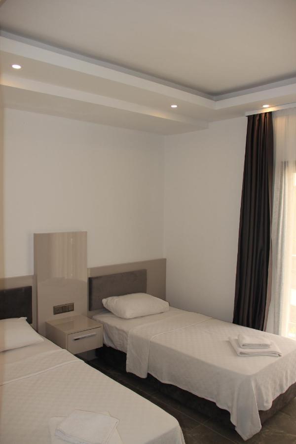 Orion Hotel Бітез Екстер'єр фото