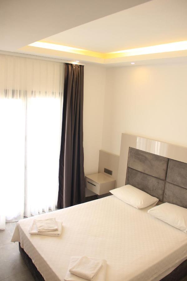 Orion Hotel Бітез Екстер'єр фото