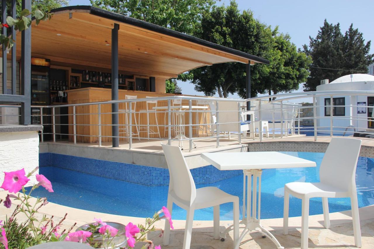 Orion Hotel Бітез Екстер'єр фото