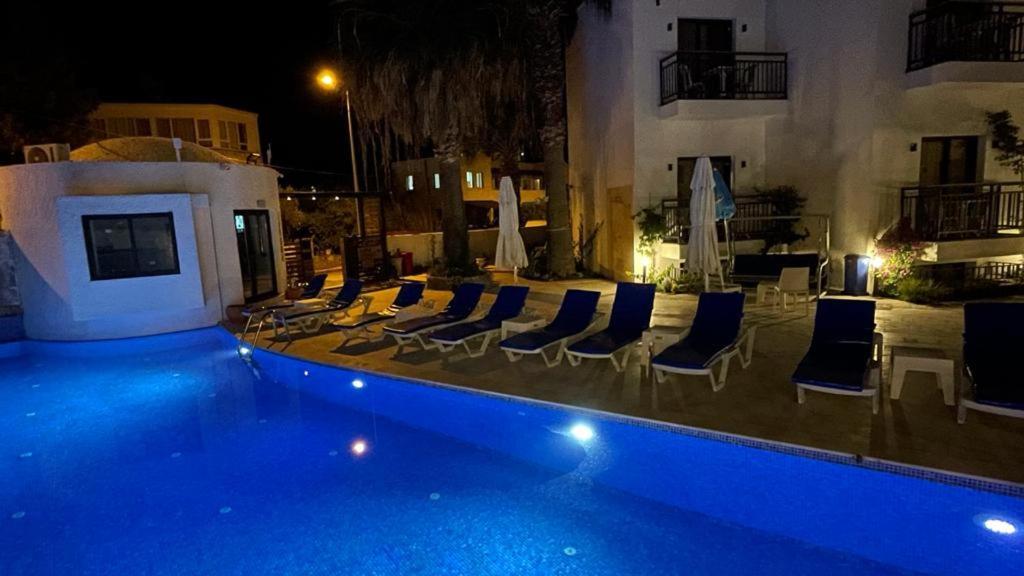 Orion Hotel Бітез Екстер'єр фото